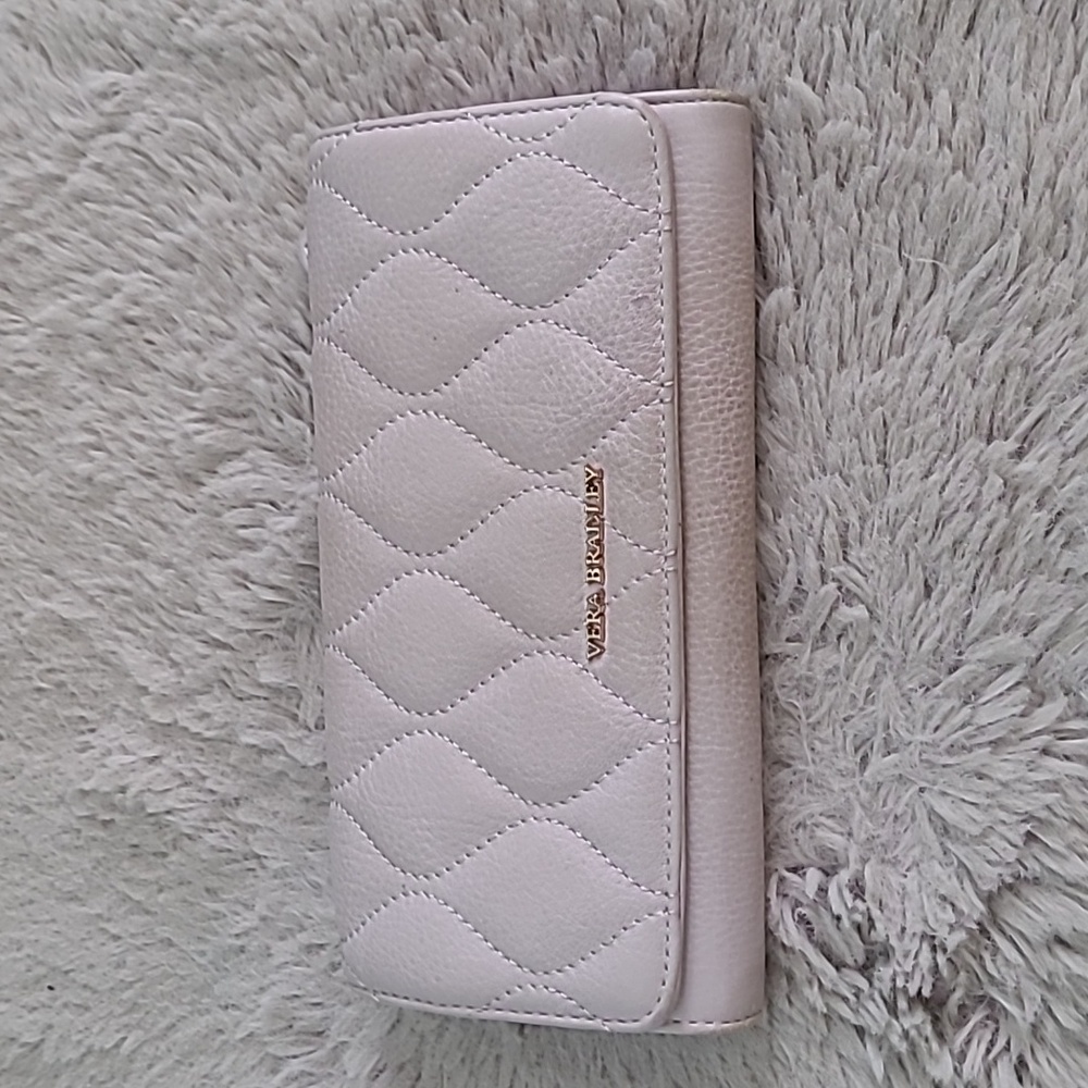 Vera Bradley Quilted Wallet ❤️ - Picture 8 of 8